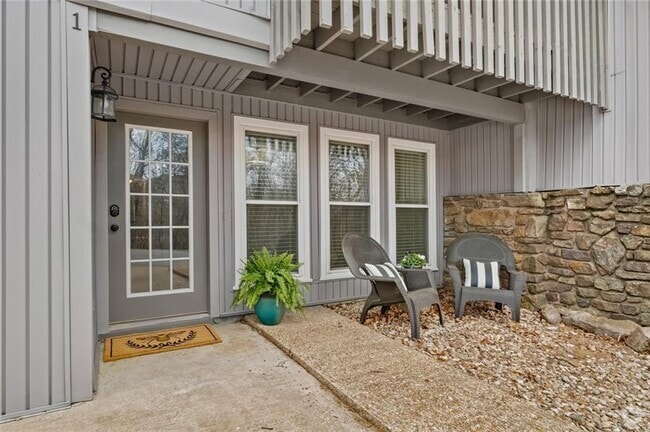 Building Photo - 1 Dogwood Dr Rental