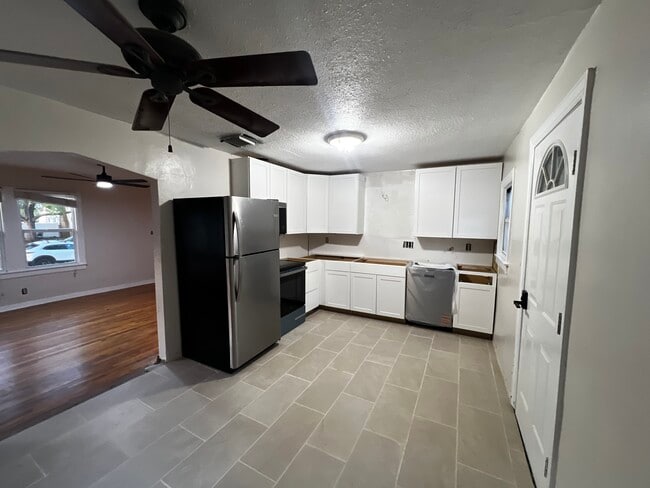 Photo - 3730 3rd Ave N