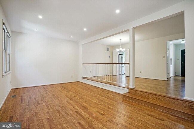 Photo - 3162 Borge St