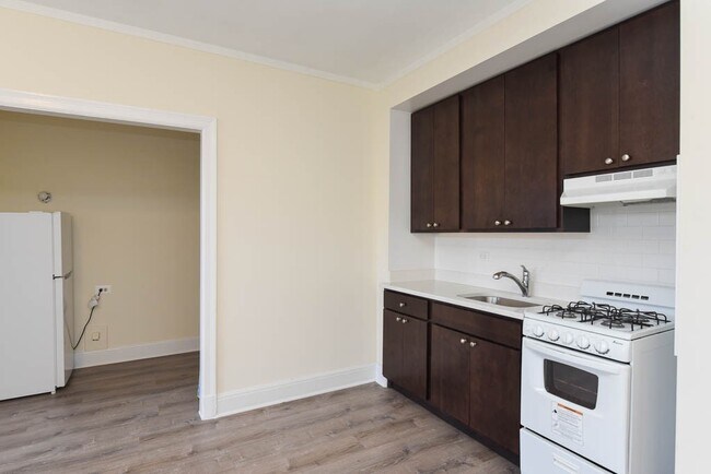 Photo - 3335 W Diversey Ave Unit 512