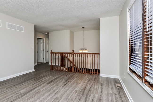 Photo - 1253 Advance Dr