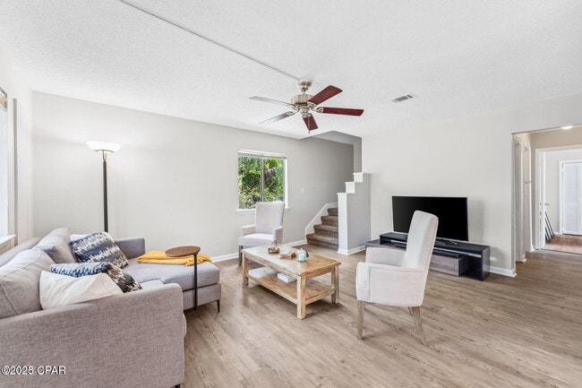 Photo - 206 N Arnold Rd