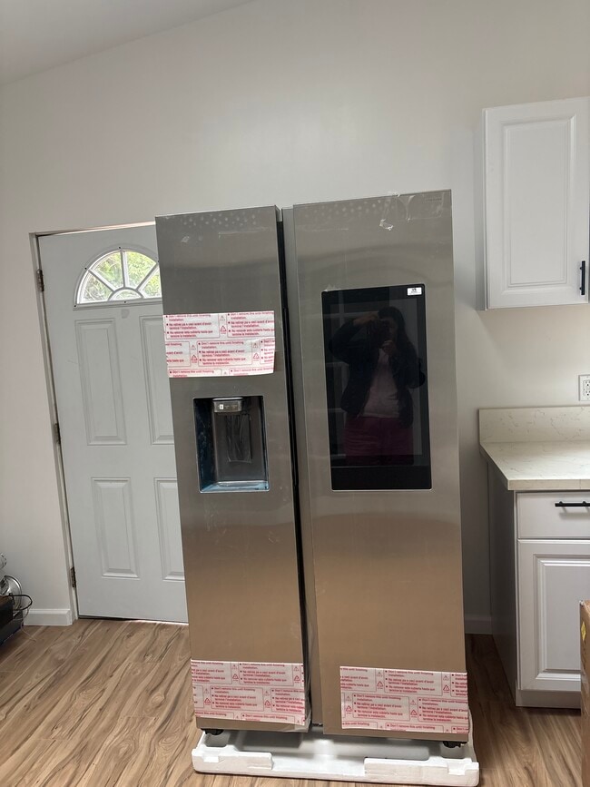 Photo - 4247 Governor Dr