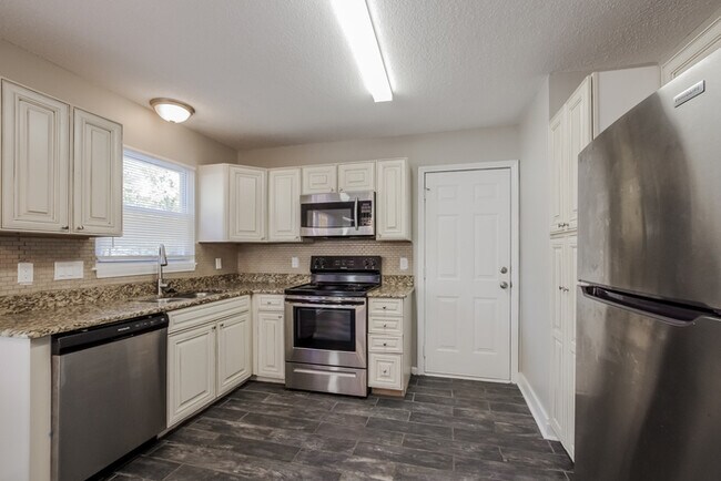 Photo - 14423 Planters Knob Ln