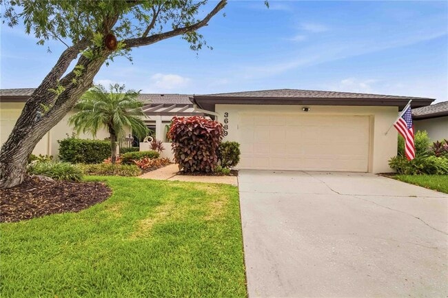 Building Photo - 3689 Glen Eagle Dr Unit 14B