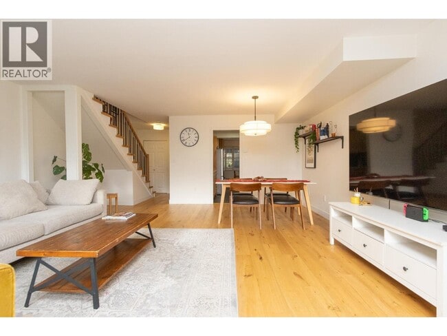 Photo - 235 Keith Rd