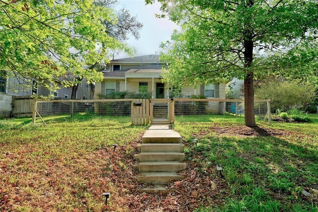 Photo - 1809 W 39th St Townhome