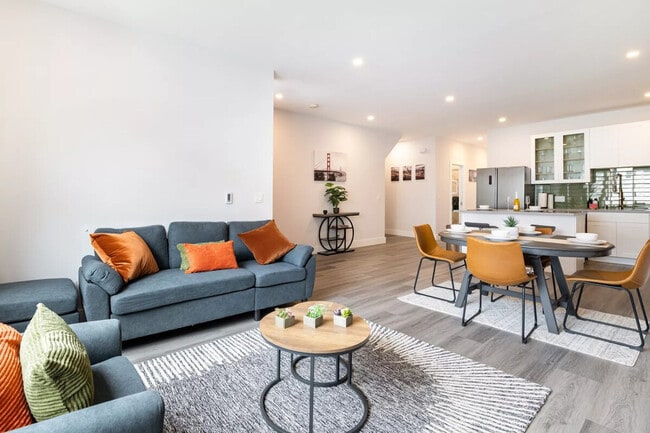 Building Photo - 2316 Filbert St Unit ID1328000P