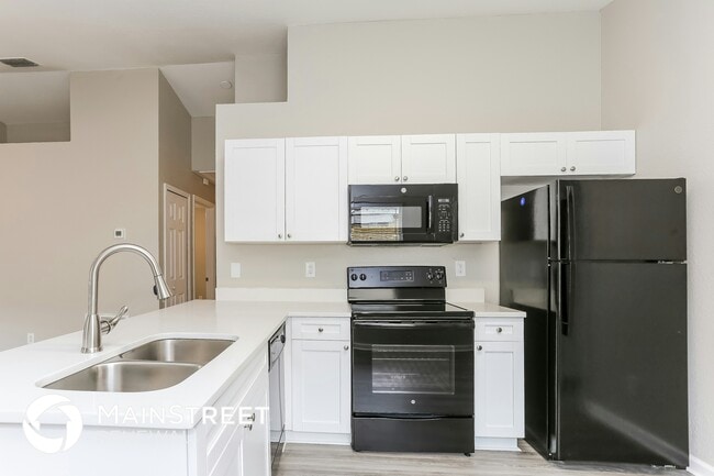 Photo - 1350 33rd St S