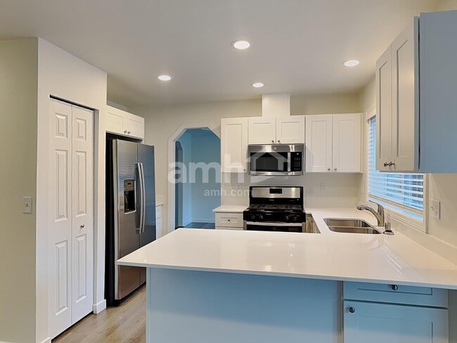 Photo - 11620 34th St NE