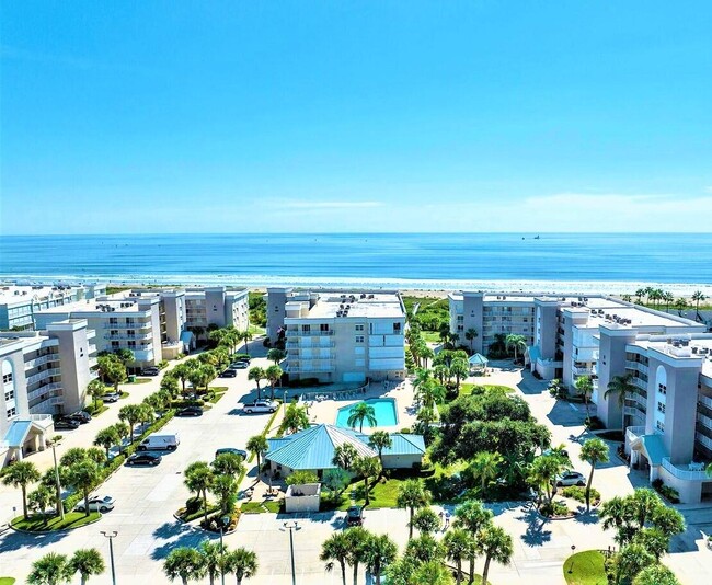 Building Photo - 606 Shorewood Dr Unit C 303 Rental