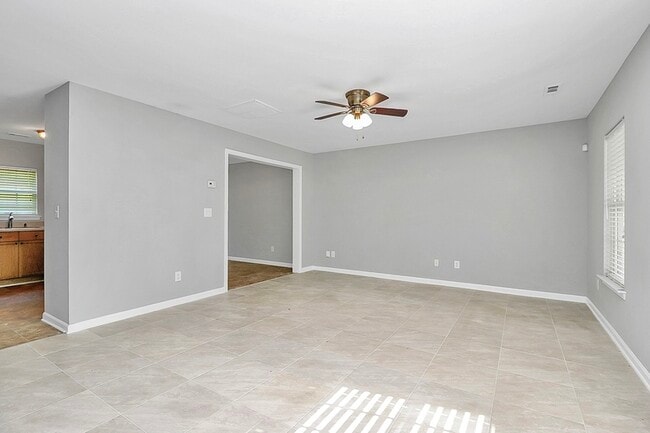 Photo - 5750 Laborde Ave