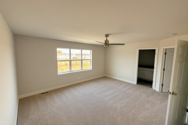 Photo - 330 Cattail Ct