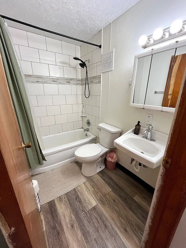 Photo - 423 N Roosevelt St