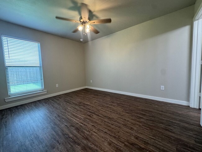 2006 Bryan Ave Unit B