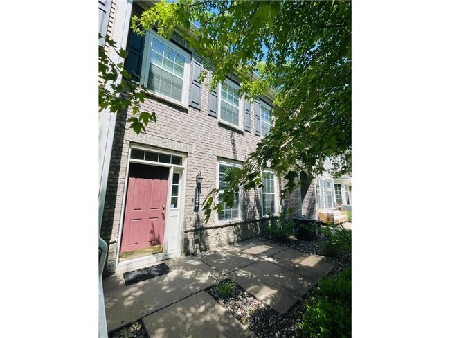 Photo - 17377 72nd Pl N