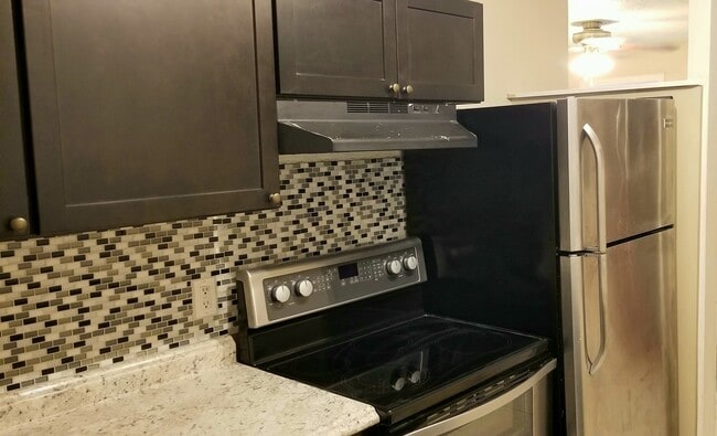 Photo - 510 E Strawbridge Ave