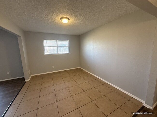 Photo - 629 Reynolds Rd