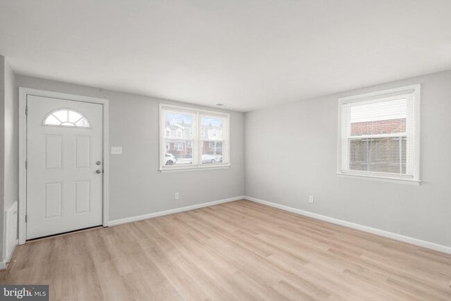 Photo - 2015 Dineen Dr