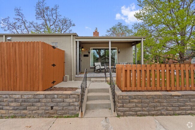 Building Photo - Wonderful Sloan's Lake Home
