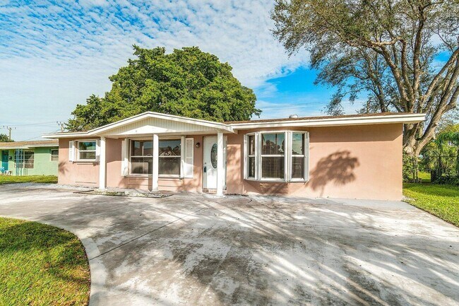 4271 Empress St