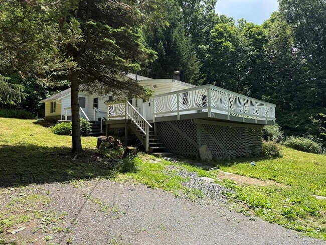 25 Gloria Trail