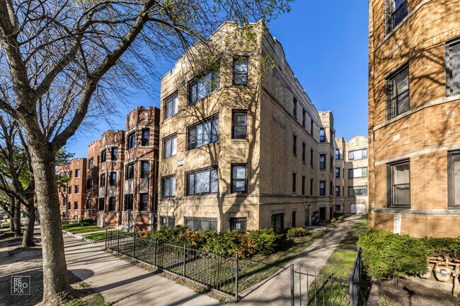 Photo - 7719 S Yates Blvd