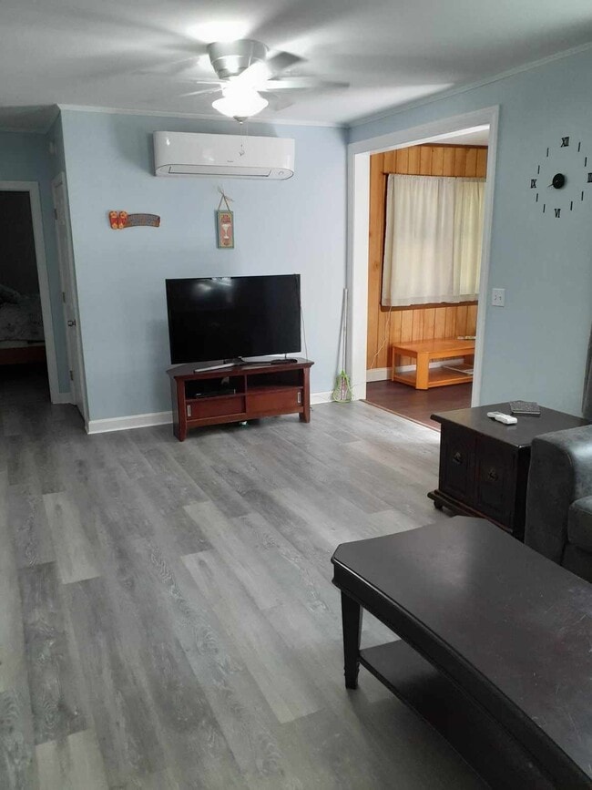 Photo - 46 Willow St