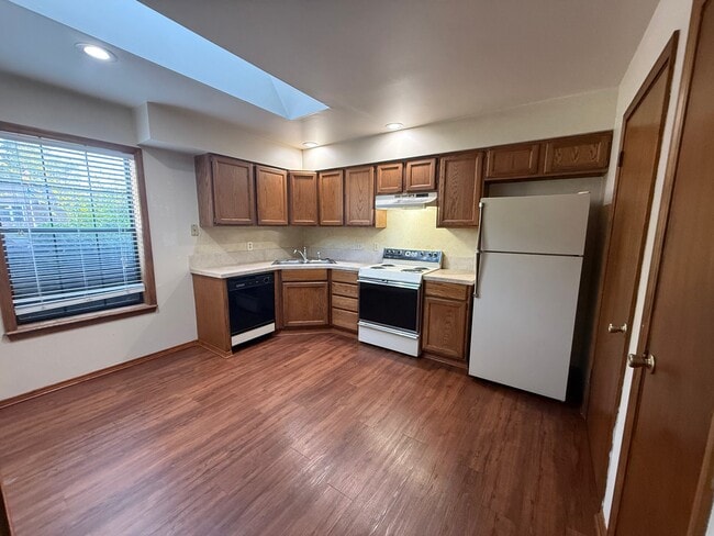 Photo - 2632 W C St