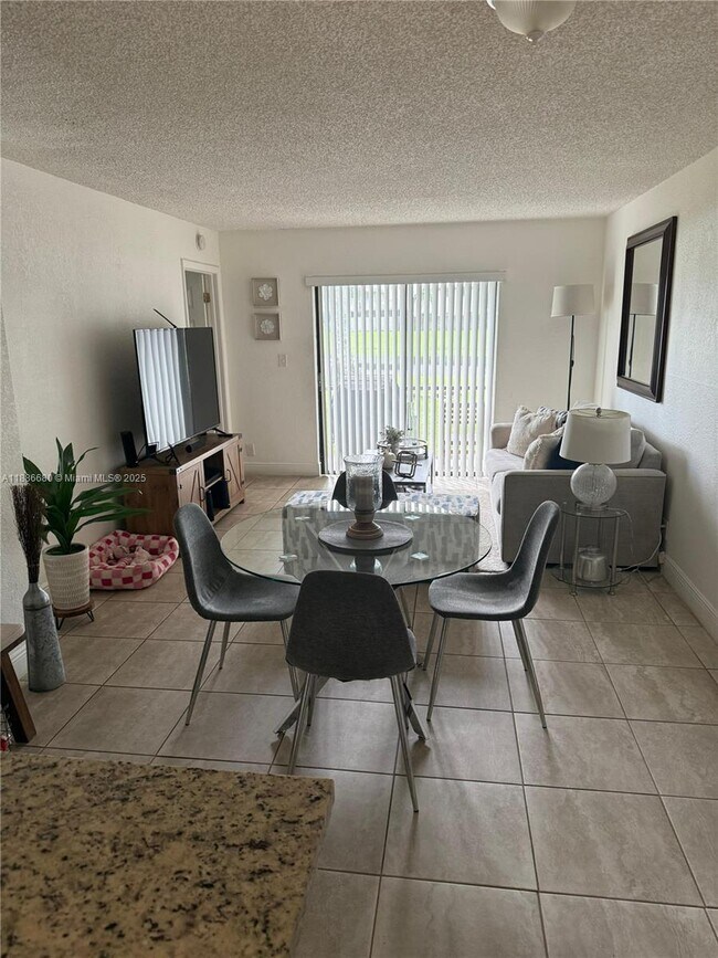 Photo - 9984 Nob Hill Ct Unit 9984