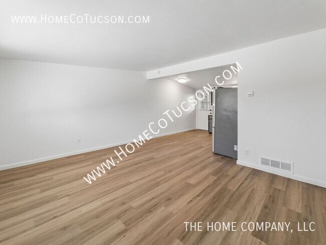 Photo - 4537 E Fairmount St
