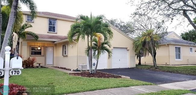 Photo - 170 NW 207th Way House
