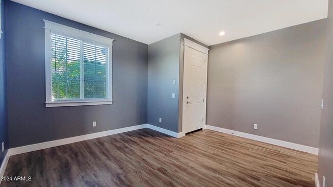 Photo - 56 S 190th Ln