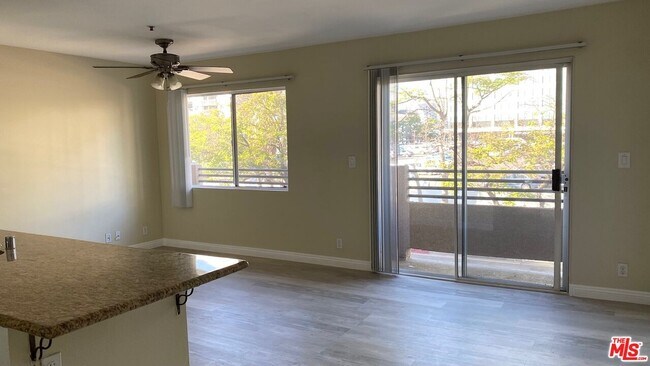 Photo - 701 S Kingsley Dr Condo Unit 204