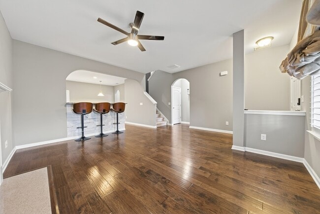 Photo - 1300 Riverbirch Way