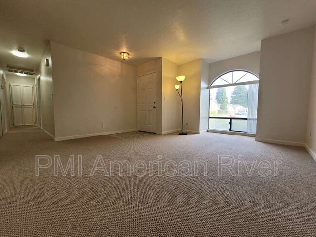 Photo - 7474 Griggs Way