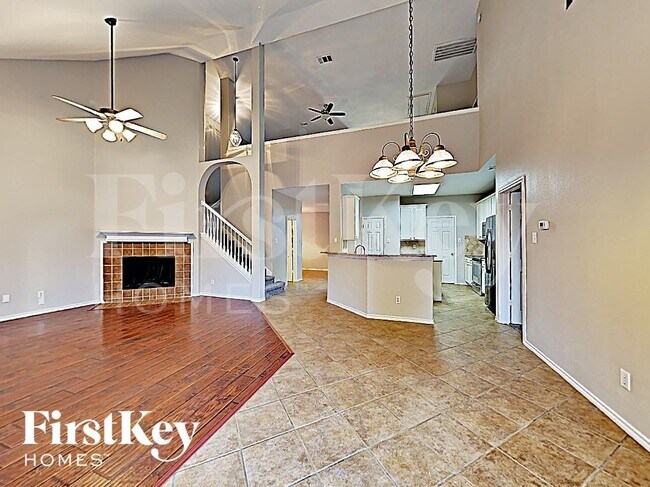 Photo - 10805 Middleglen Rd