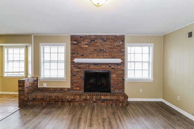 Photo - 6300 Branderham Dr