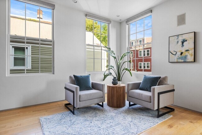 Photo - 618 E 2nd St Unidad 2