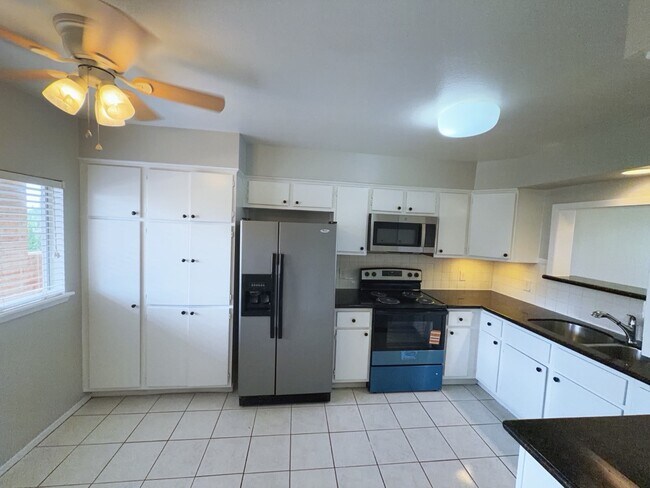 Photo - 2210 Dorrington St Unit 405