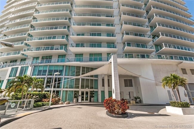 Photo - 6700 Indian Creek Dr Unit 807
