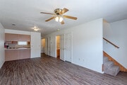 2BR, 2BA - 1020 SF