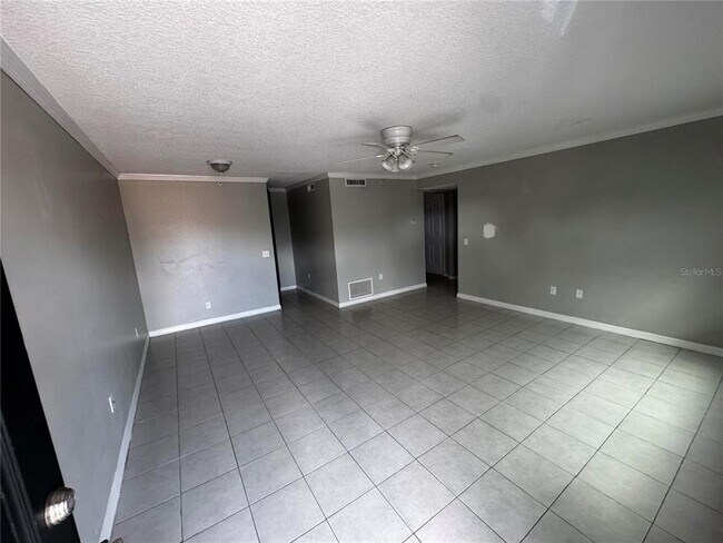 307 Oak Rose Ln Unit 201