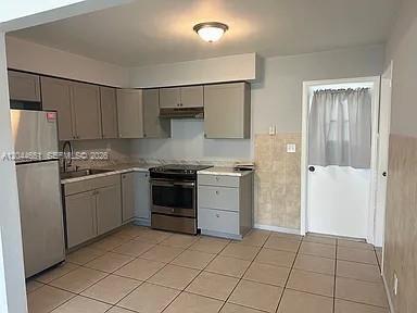 Building Photo - 2407 McKinley St Unit 2