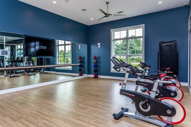 Element Barclay apartments — community photo