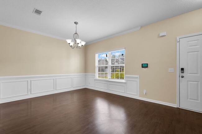 Photo - AVAILABLE MAY [NO PETS PERMITTED] House
