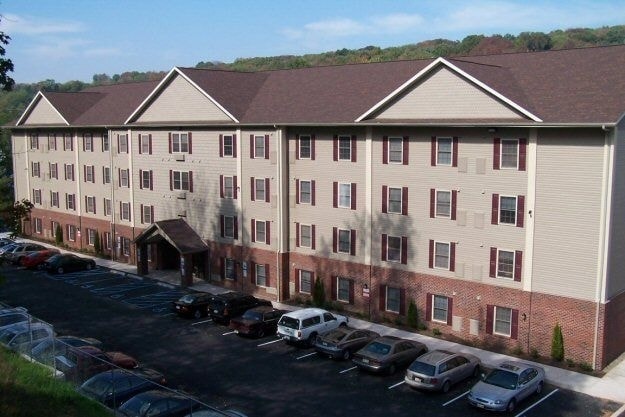 Building Photo - 500 Honeysuckle Ln Student Housing