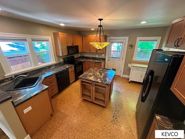 Photo - 115 Sylvan Ct Unit 115 Sylvan Ct