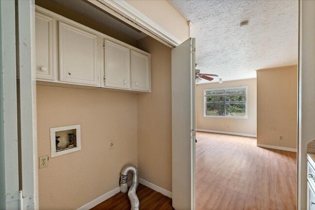 Photo - 908 N LBJ Dr Unidad 6