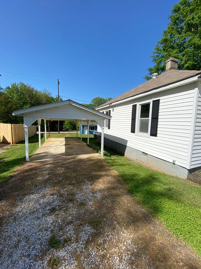 Photo - Exclusively Offered by Muse Realty, LLC